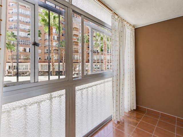 4 soveværelse Lejlighed til salg i La Malagueta, Málaga by - € 690.000 (Ref: 10101546)