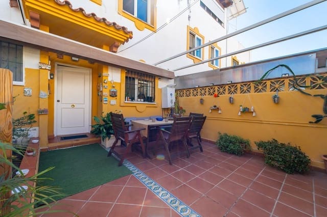 5 makuuhuone Omakotitalo myytävänä paikassa Marbella mukana 
autotalli - 525 000 € (Ref: 10101548)