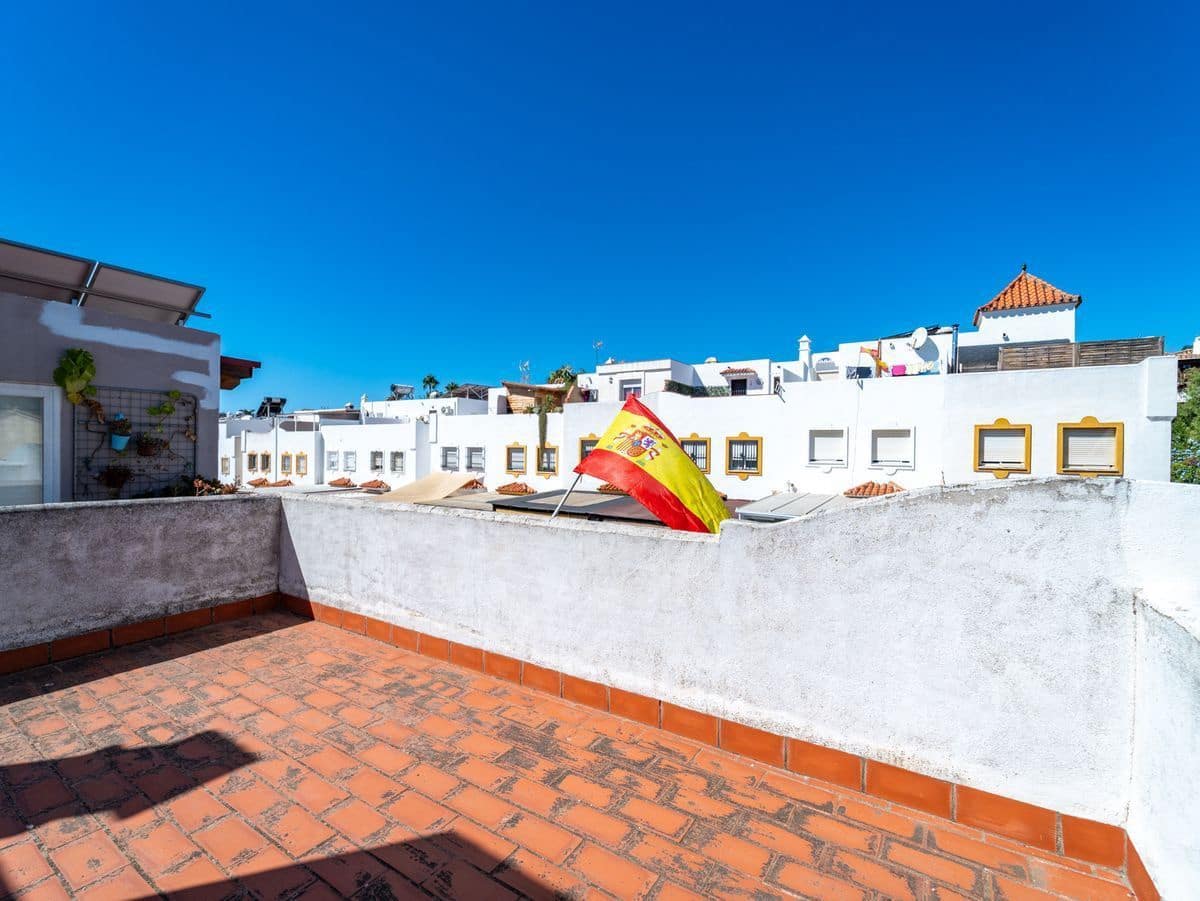 5 makuuhuone Omakotitalo myytävänä paikassa Marbella mukana 
autotalli - 525 000 € (Ref: 10101548)