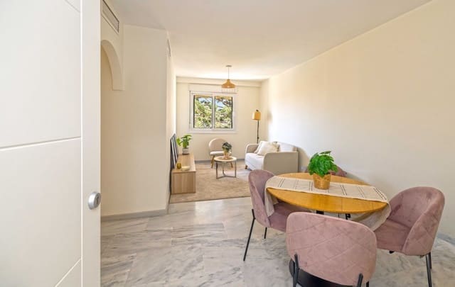 Piso de 1 habitación en Rincón de la Victoria en venta con piscina garaje - 320.000 € (Ref: 10108696)