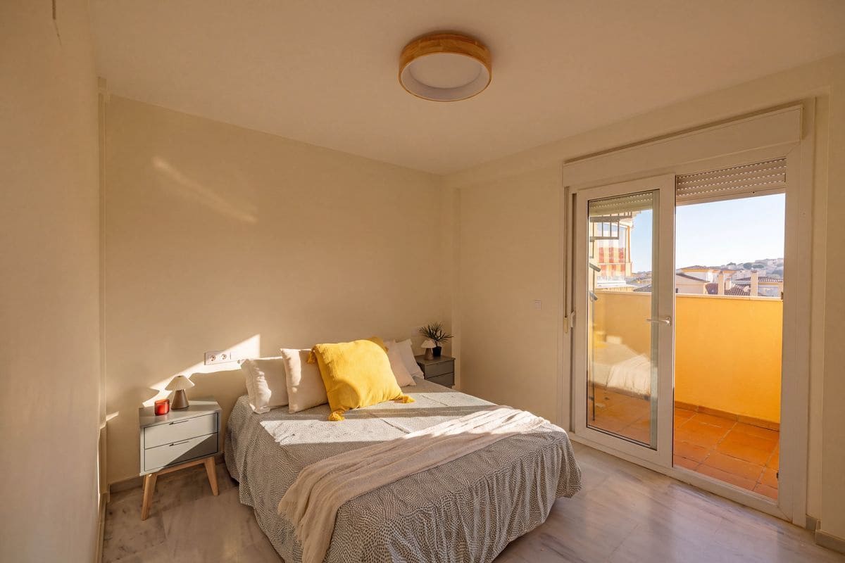 Piso de 1 habitación en Rincón de la Victoria en venta con piscina garaje - 320.000 € (Ref: 10108696)