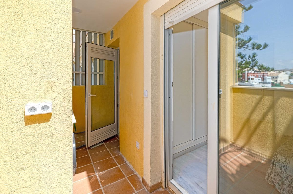 Piso de 1 habitación en Rincón de la Victoria en venta con piscina garaje - 320.000 € (Ref: 10108696)