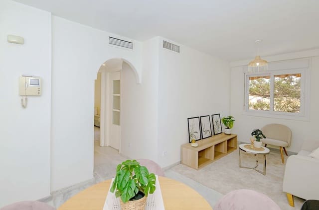 Piso de 1 habitación en Rincón de la Victoria en venta con piscina garaje - 320.000 € (Ref: 10108696)