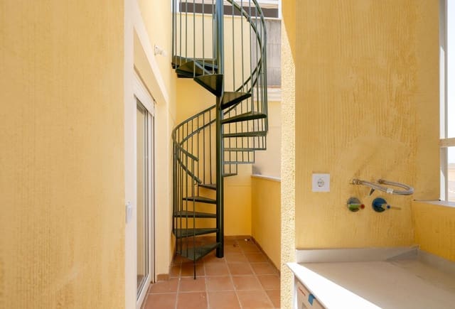 Piso de 1 habitación en Rincón de la Victoria en venta con piscina garaje - 320.000 € (Ref: 10108696)