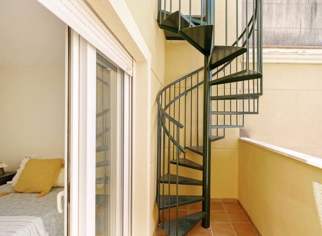 Piso de 1 habitación en Rincón de la Victoria en venta con piscina garaje - 320.000 € (Ref: 10108696)