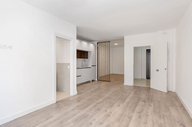 1 slaapkamer Flat te koop in La Trinidad, Málaga stad - € 240.000 (Ref: 10108697)
