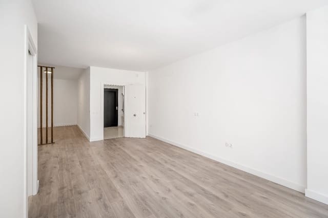 1 slaapkamer Flat te koop in La Trinidad, Málaga stad - € 240.000 (Ref: 10108697)