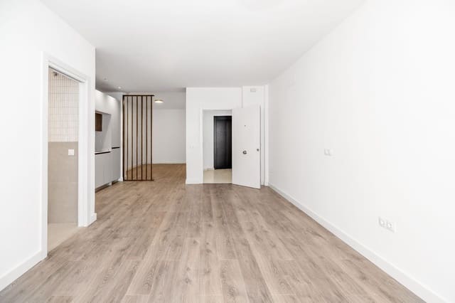 1 slaapkamer Flat te koop in La Trinidad, Málaga stad - € 240.000 (Ref: 10108697)