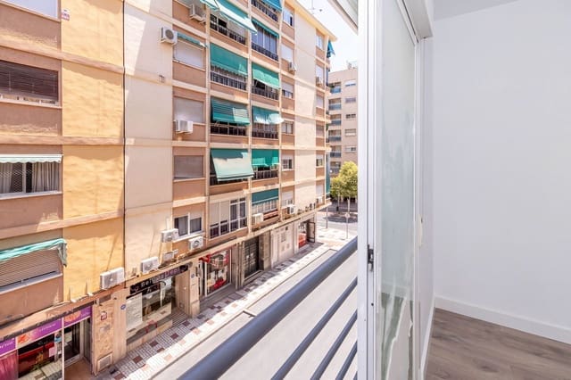 1 slaapkamer Flat te koop in La Trinidad, Málaga stad - € 240.000 (Ref: 10108697)