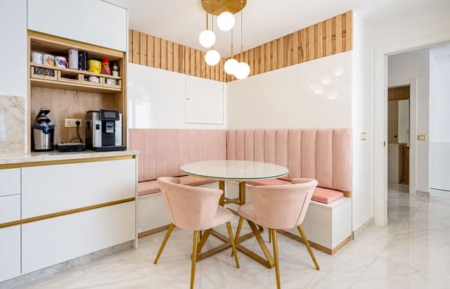 4 slaapkamer Halfvrijstaande villa te koop in Ojen met zwembad garage - € 850.000 (Ref: 10113562)