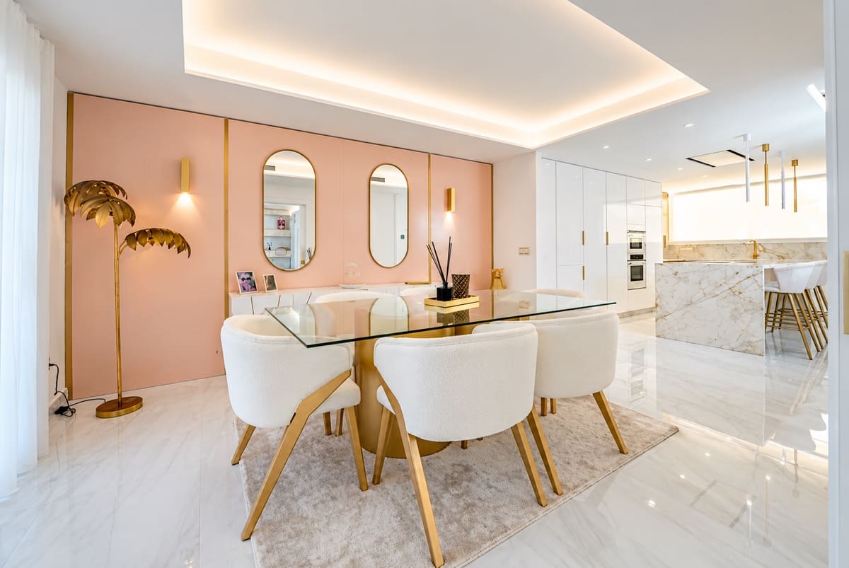 4 slaapkamer Halfvrijstaande villa te koop in Ojen met zwembad garage - € 850.000 (Ref: 10113562)