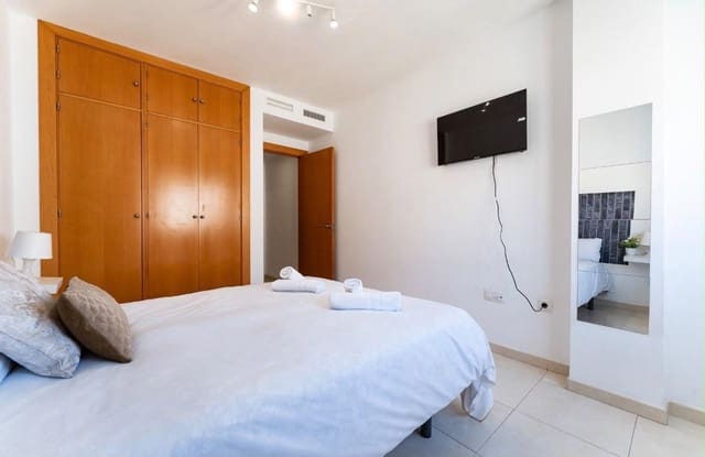 2 soveværelse Lejlighed til salg i Cruz de Humilladero, Málaga by - € 259.900 (Ref: 10113568)