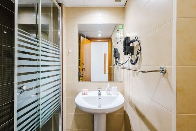 2 soverom Leilighet til salgs i Cruz de Humilladero, Málaga by - € 259 900 (Ref: 10113568)
