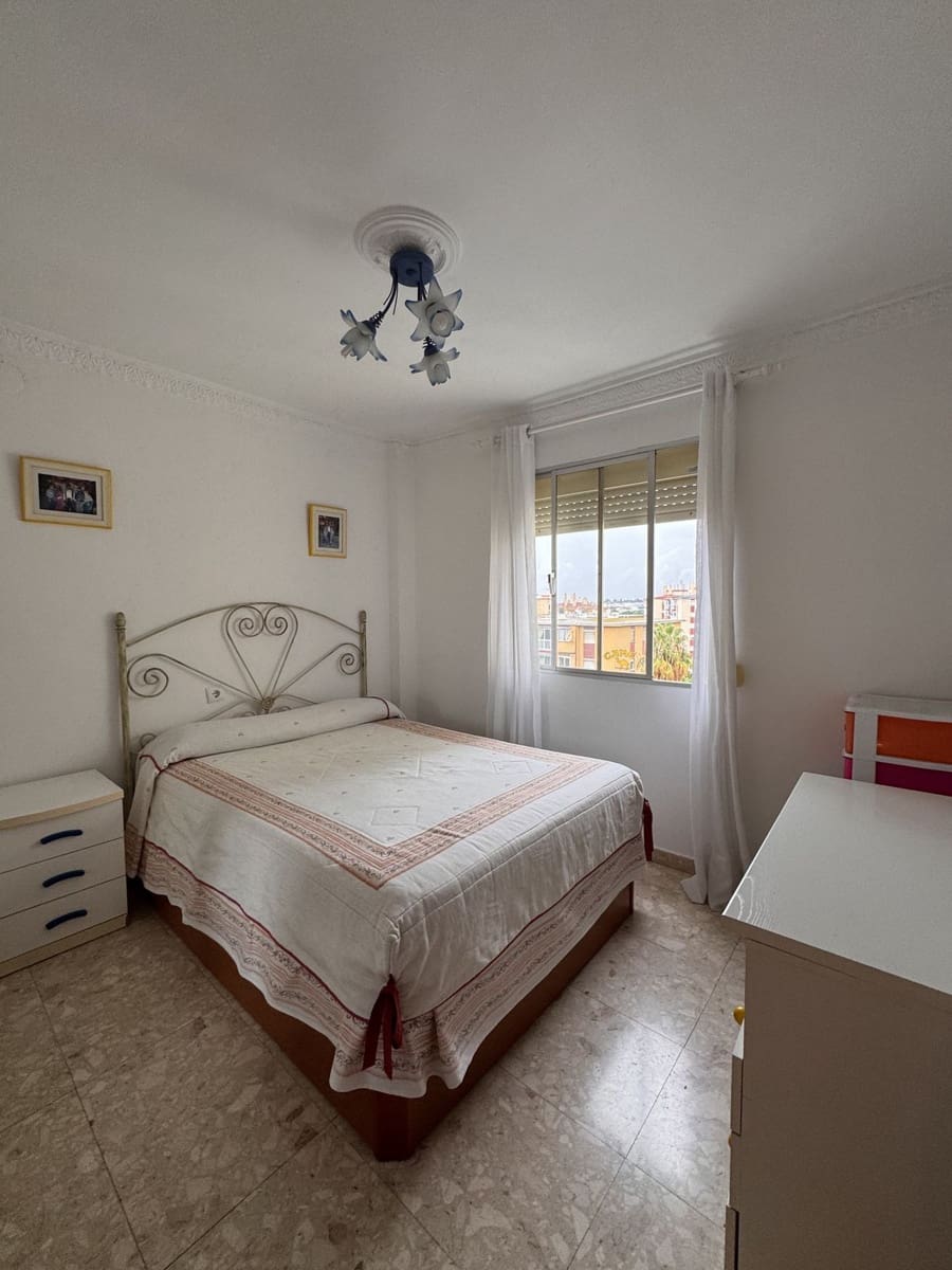 3 soveværelse Lejlighed til salg i Malaga by - € 290.000 (Ref: 10113569)