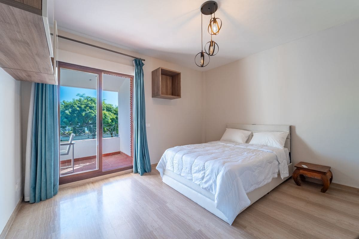 4 chambre Villa/Maison à vendre à Estepona - 1 895 000 € (Ref: 10118730)
