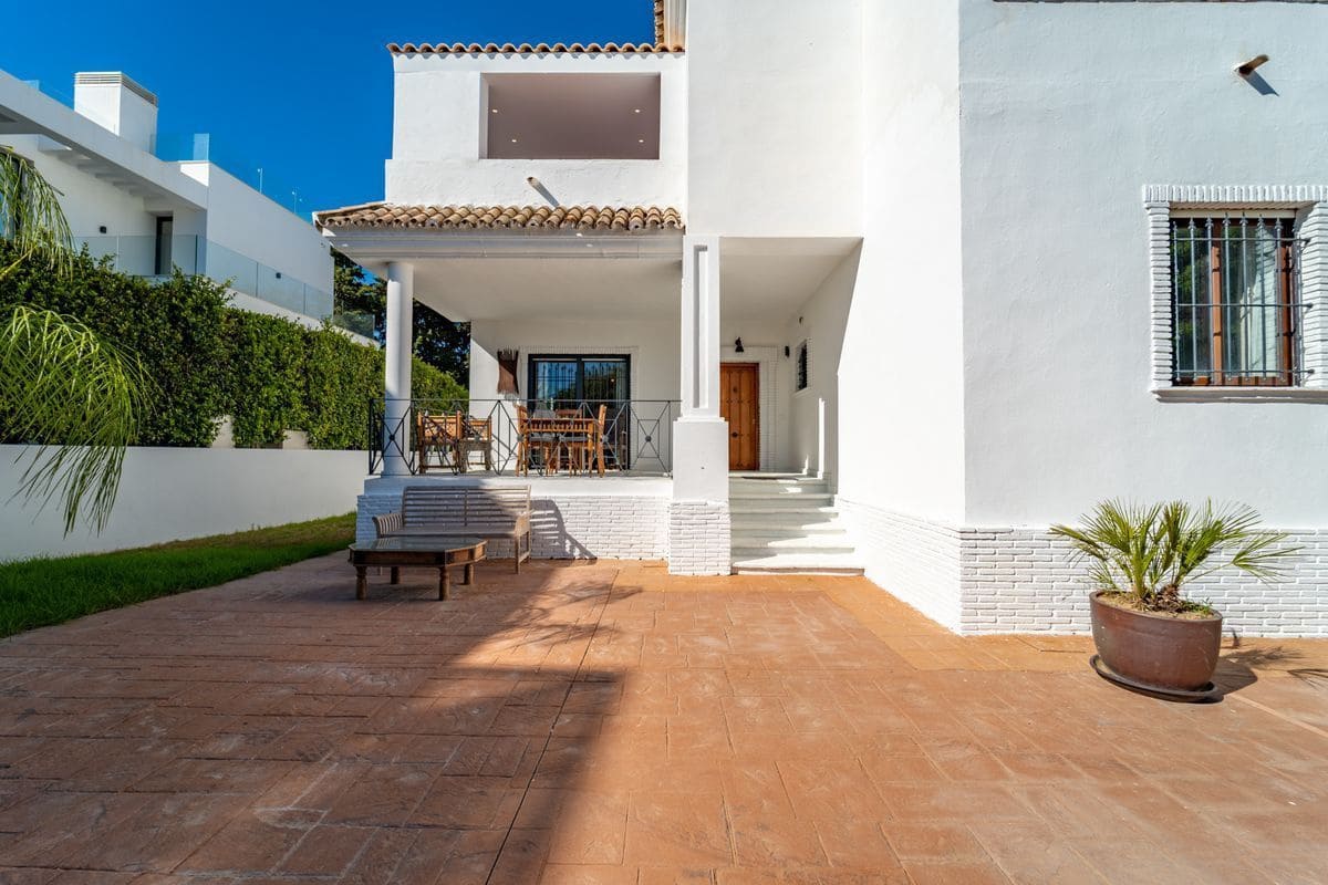 4 chambre Villa/Maison à vendre à Estepona - 1 895 000 € (Ref: 10118730)