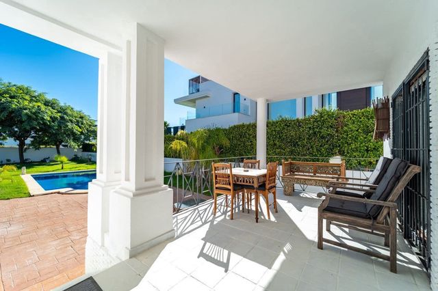 4 chambre Villa/Maison à vendre à Estepona - 1 895 000 € (Ref: 10118730)