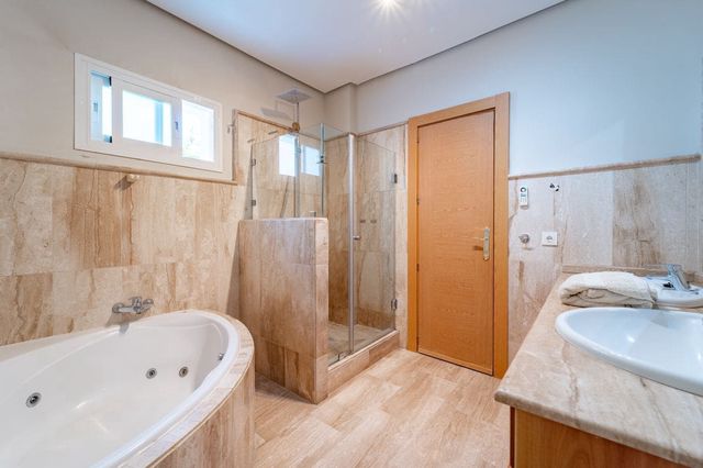 4 chambre Villa/Maison à vendre à Estepona - 1 895 000 € (Ref: 10118730)