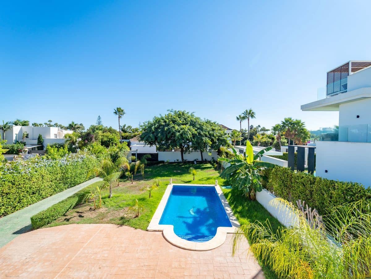 4 chambre Villa/Maison à vendre à Estepona - 1 895 000 € (Ref: 10118730)