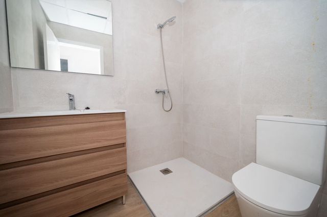 2 quarto Apartamento para venda em Sant Antoni de Portmany com piscina - 560 000 € (Ref: 10123399)