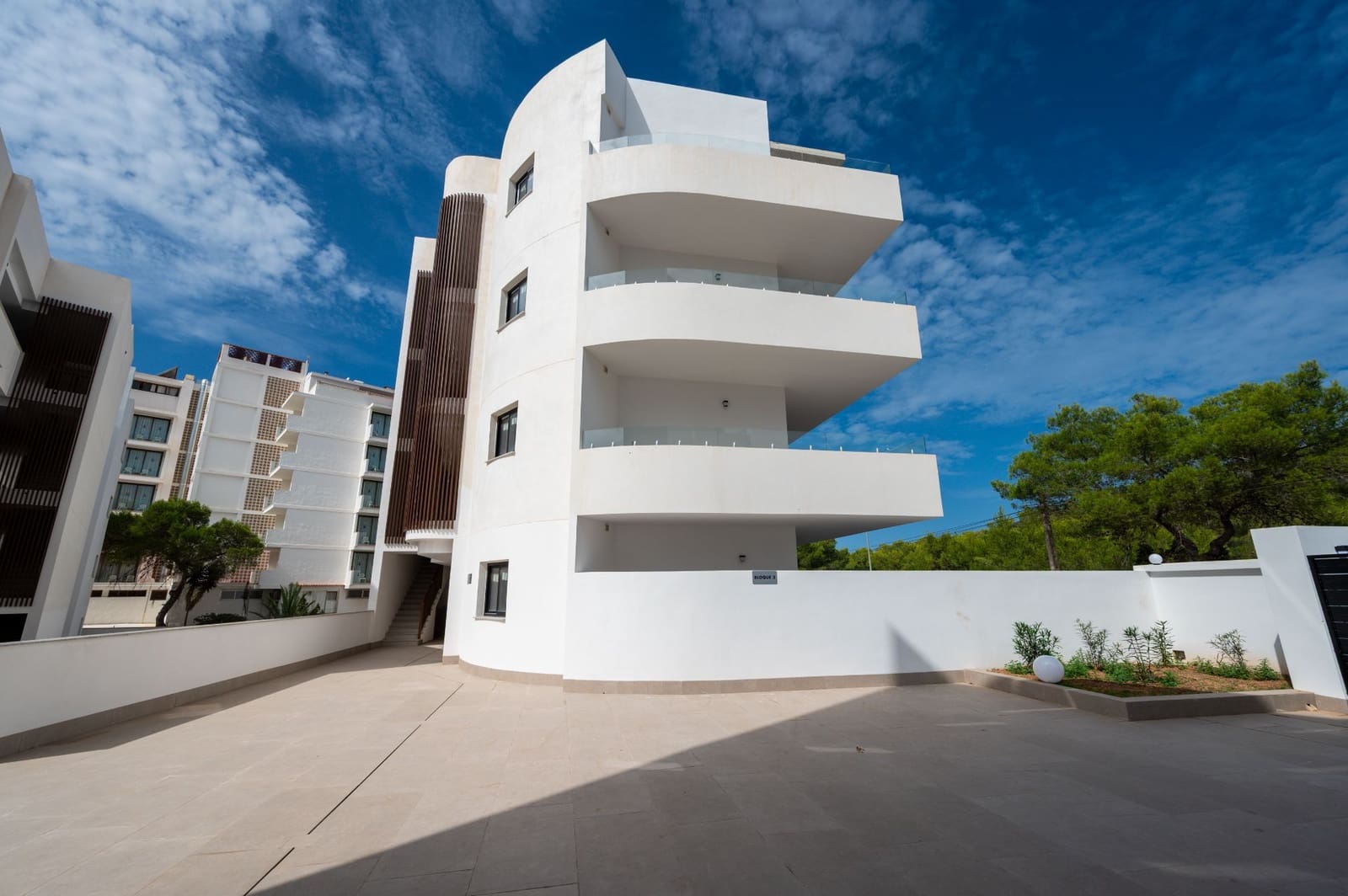 2 bedroom Flat for sale in Sant Antoni de Portmany with pool - € 560,000 (Ref: 10123399)