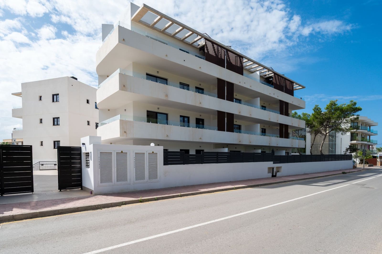 2 bedroom Flat for sale in Sant Antoni de Portmany with pool - € 560,000 (Ref: 10123399)