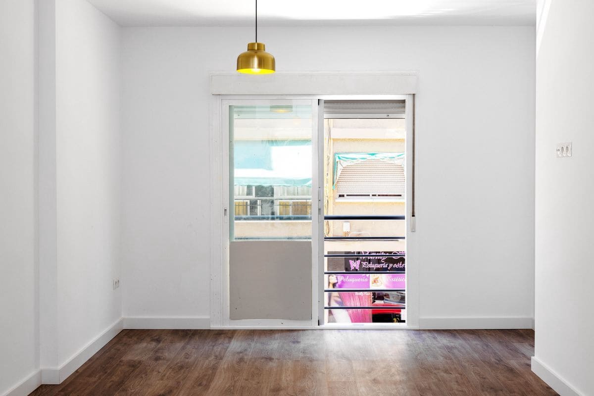 1 sovrum Lägenhet till salu i Malaga stad - 230 000 € (Ref: 10127662)