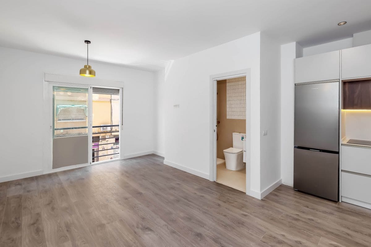 1 sovrum Lägenhet till salu i Malaga stad - 230 000 € (Ref: 10127662)