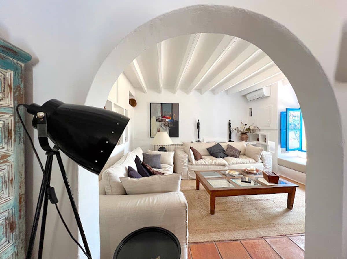 8 bedroom Villa for sale in Sant Antoni de Portmany with pool garage - € 2,950,000 (Ref: 10127664)