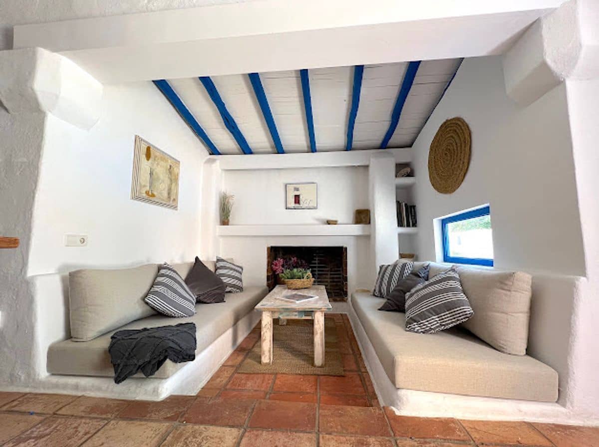 8 bedroom Villa for sale in Sant Antoni de Portmany with pool garage - € 2,950,000 (Ref: 10127664)