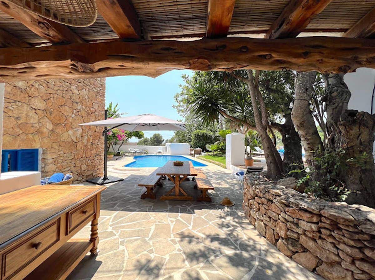 8 bedroom Villa for sale in Sant Antoni de Portmany with pool garage - € 2,950,000 (Ref: 10127664)