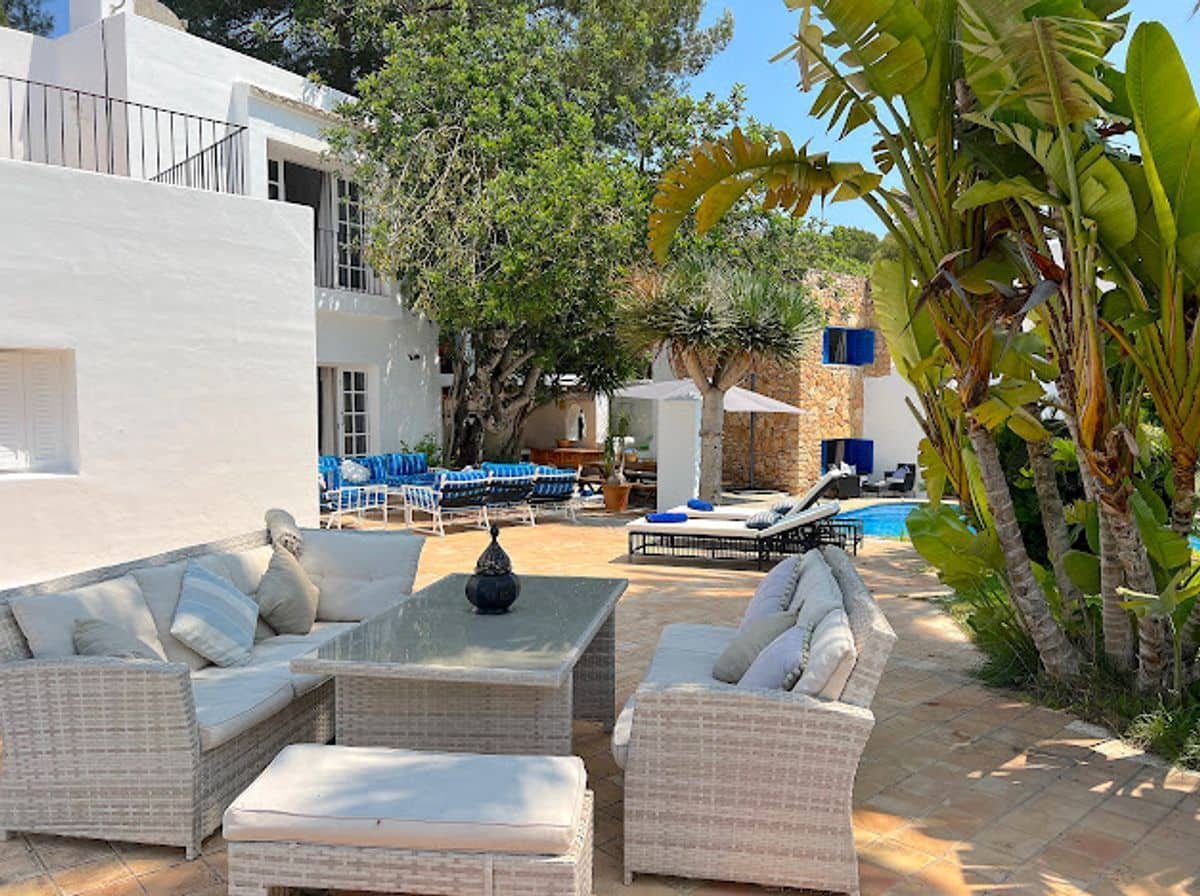 8 bedroom Villa for sale in Sant Antoni de Portmany with pool garage - € 2,950,000 (Ref: 10127664)