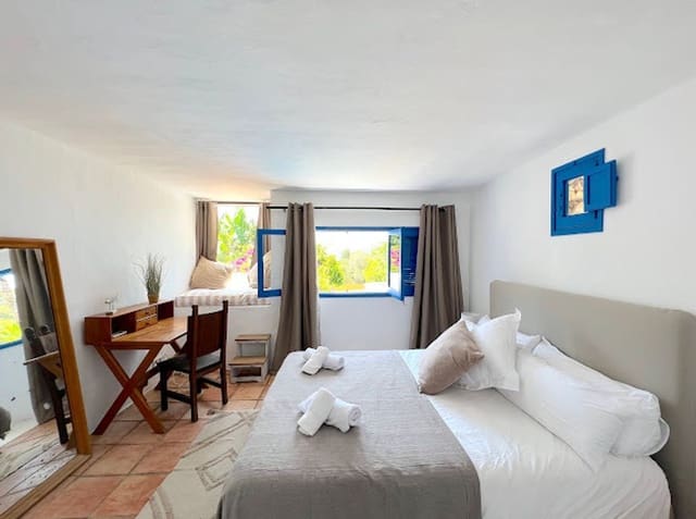 8 chambre Villa/Maison à vendre à Sant Antoni de Portmany avec piscine garage - 2 950 000 € (Ref: 10127664)