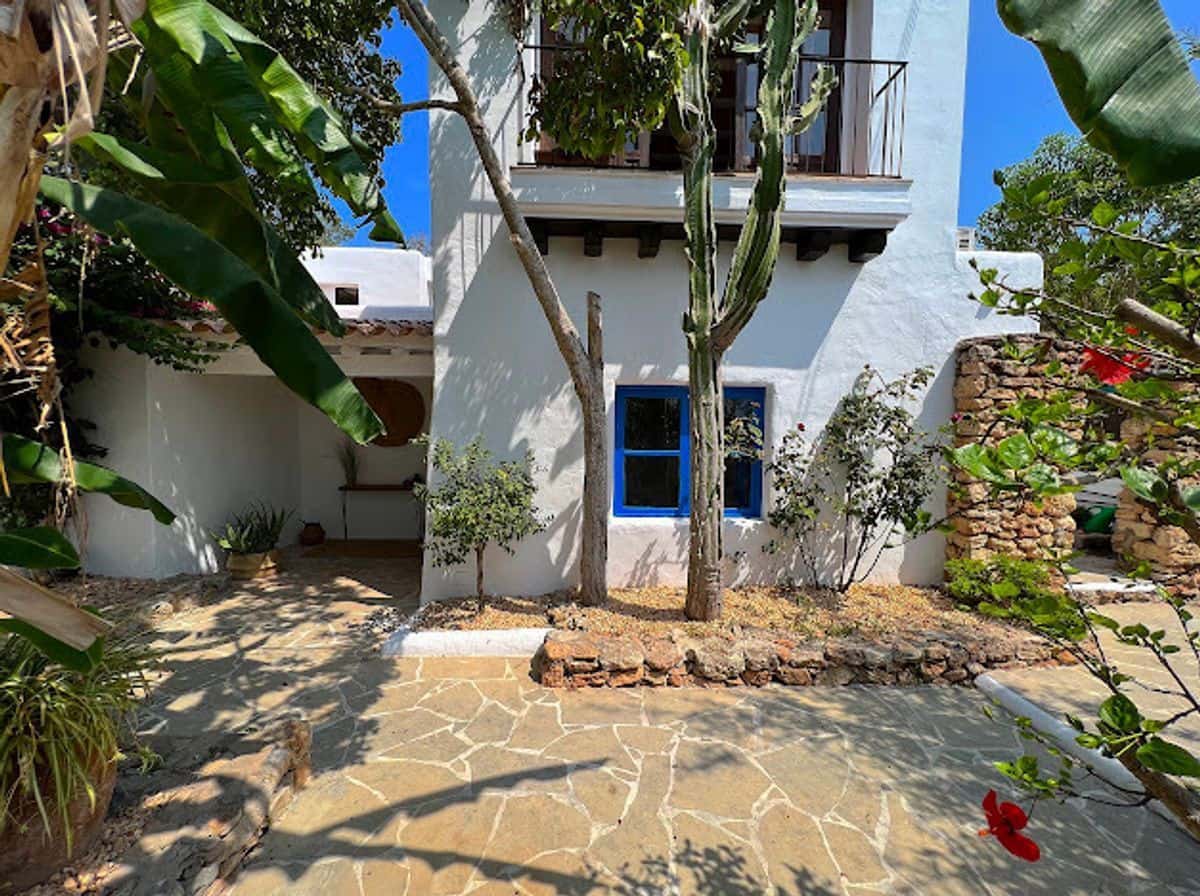 8 bedroom Villa for sale in Sant Antoni de Portmany with pool garage - € 2,950,000 (Ref: 10127664)