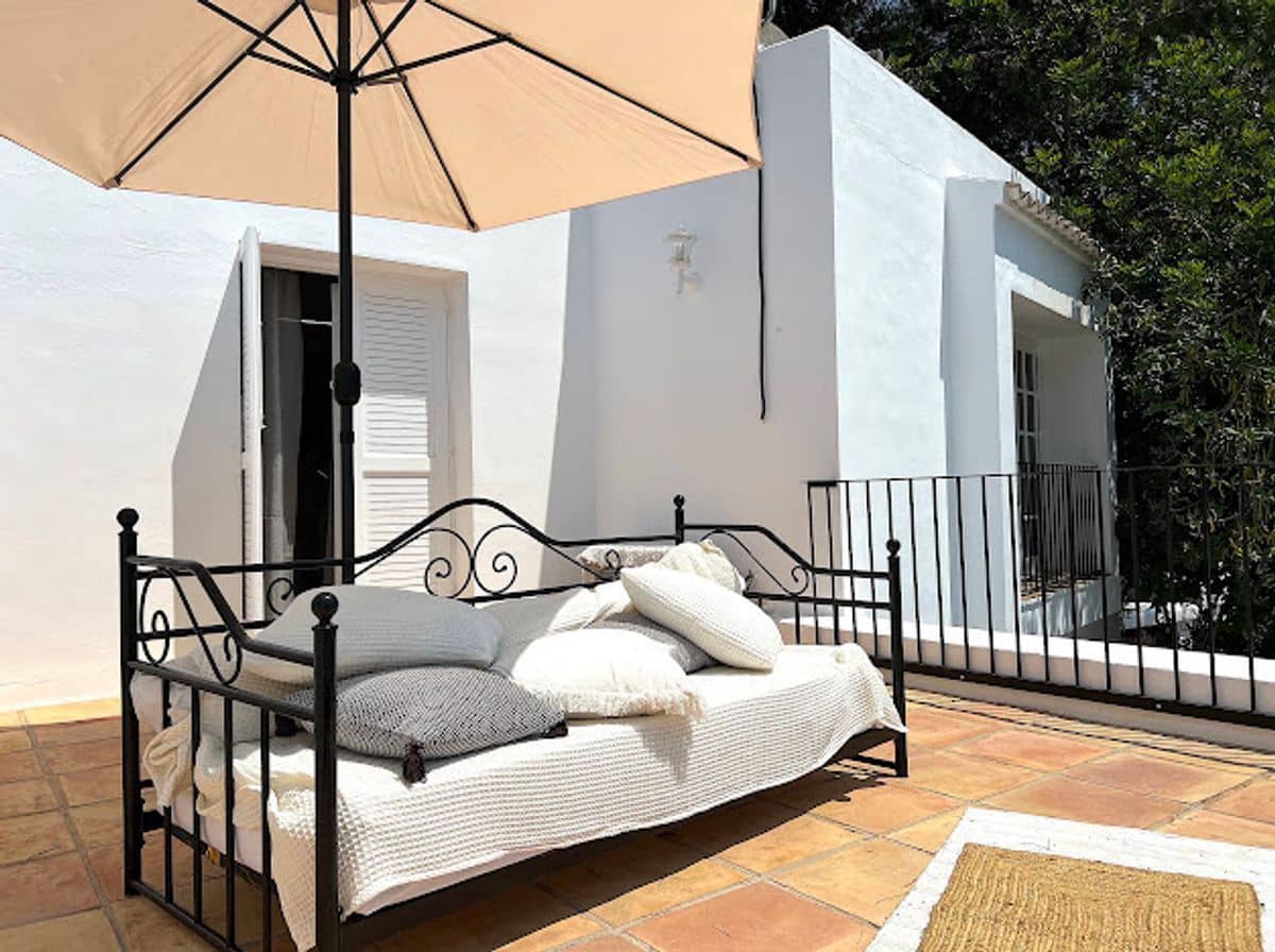 8 bedroom Villa for sale in Sant Antoni de Portmany with pool garage - € 2,950,000 (Ref: 10127664)