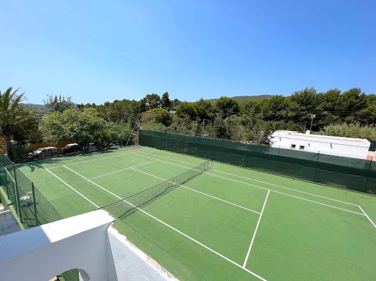 8 bedroom Villa for sale in Sant Antoni de Portmany with pool garage - € 2,950,000 (Ref: 10127664)