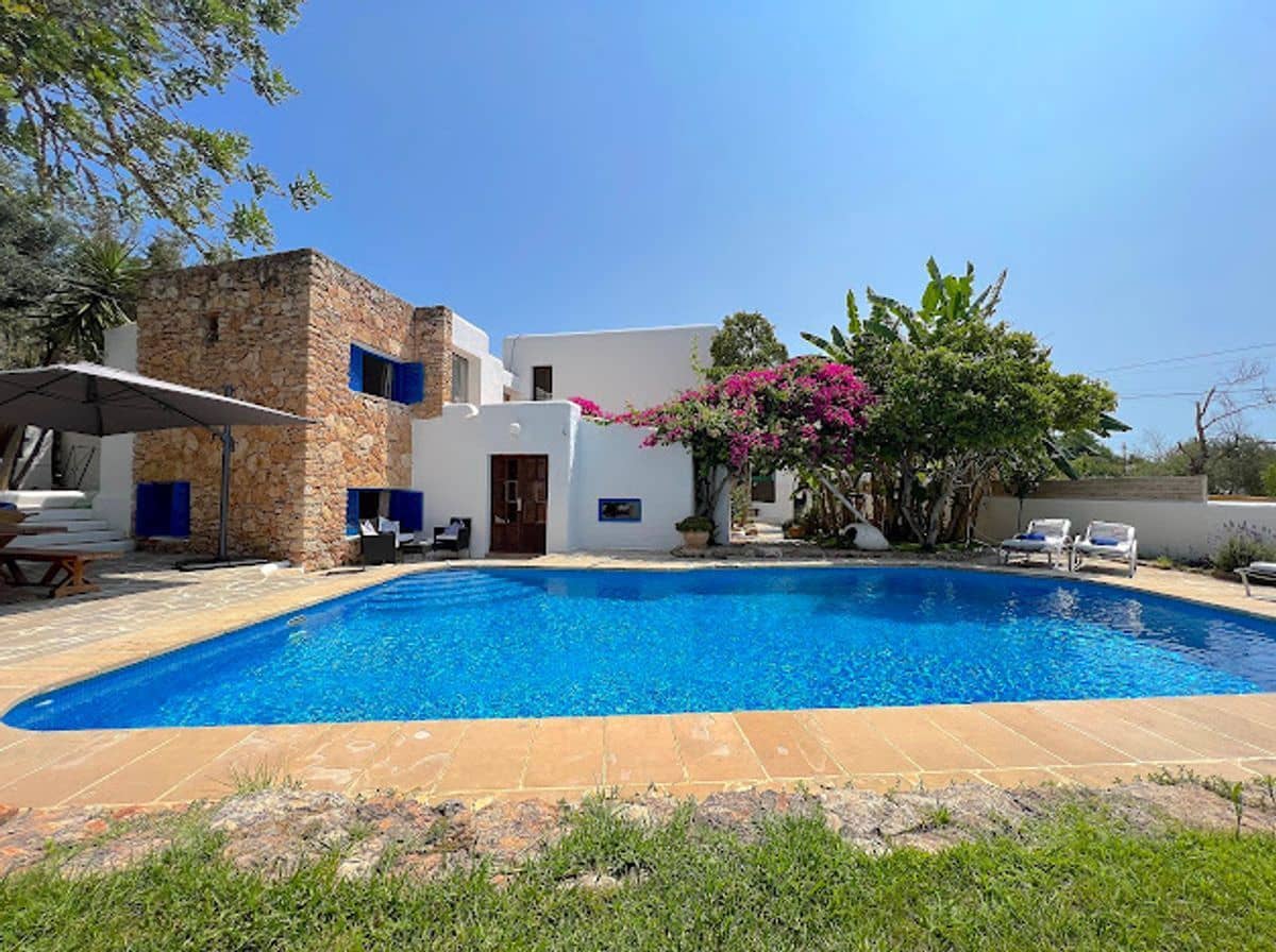 8 bedroom Villa for sale in Sant Antoni de Portmany with pool garage - € 2,950,000 (Ref: 10127664)