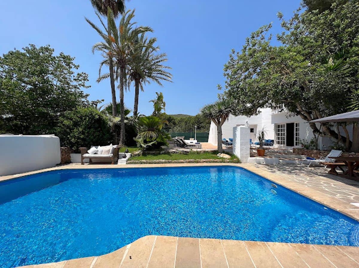 8 bedroom Villa for sale in Sant Antoni de Portmany with pool garage - € 2,950,000 (Ref: 10127664)