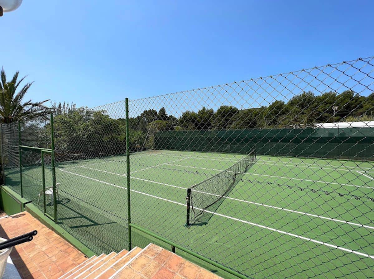 8 bedroom Villa for sale in Sant Antoni de Portmany with pool garage - € 2,950,000 (Ref: 10127664)