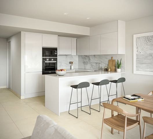 2 quarto Apartamento para venda em Estepona com piscina garagem - 428 000 € (Ref: 10131165)