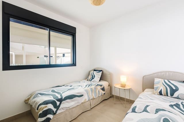 2 soveværelse Lejlighed til salg i Fuengirola med swimmingpool garage - € 695.000 (Ref: 10131166)