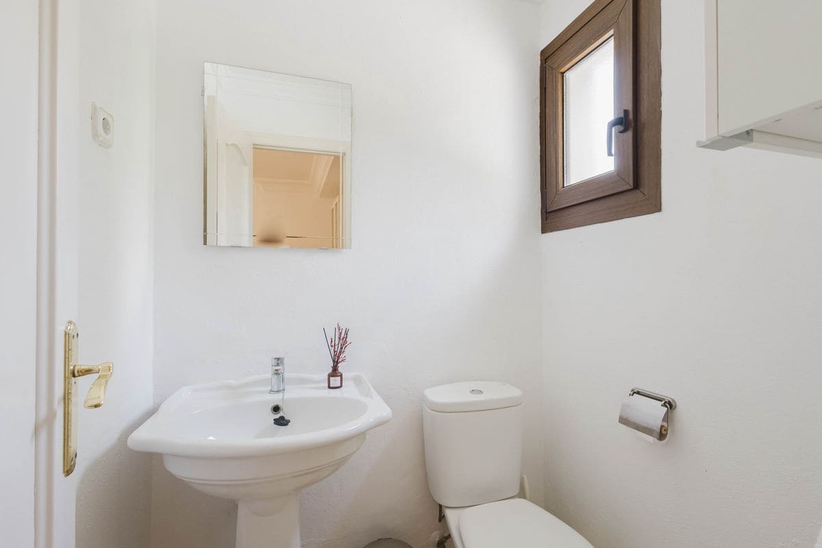 4 slaapkamer Villa te koop in New Golden Mile met zwembad garage - € 1.600.000 (Ref: 10131167)