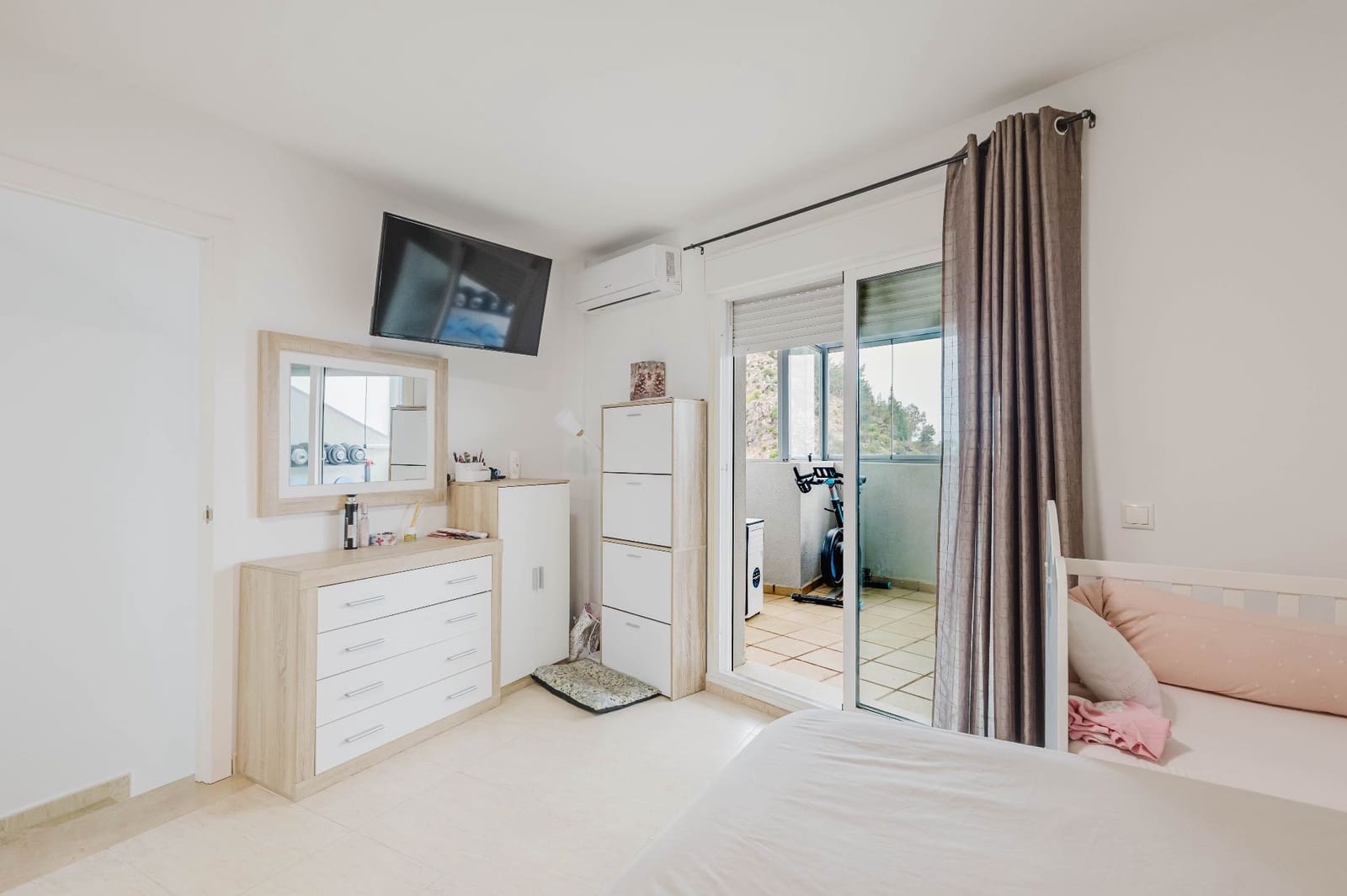 3 bedroom Townhouse for sale in Cartama with garage - € 349,900 (Ref: 10135598)