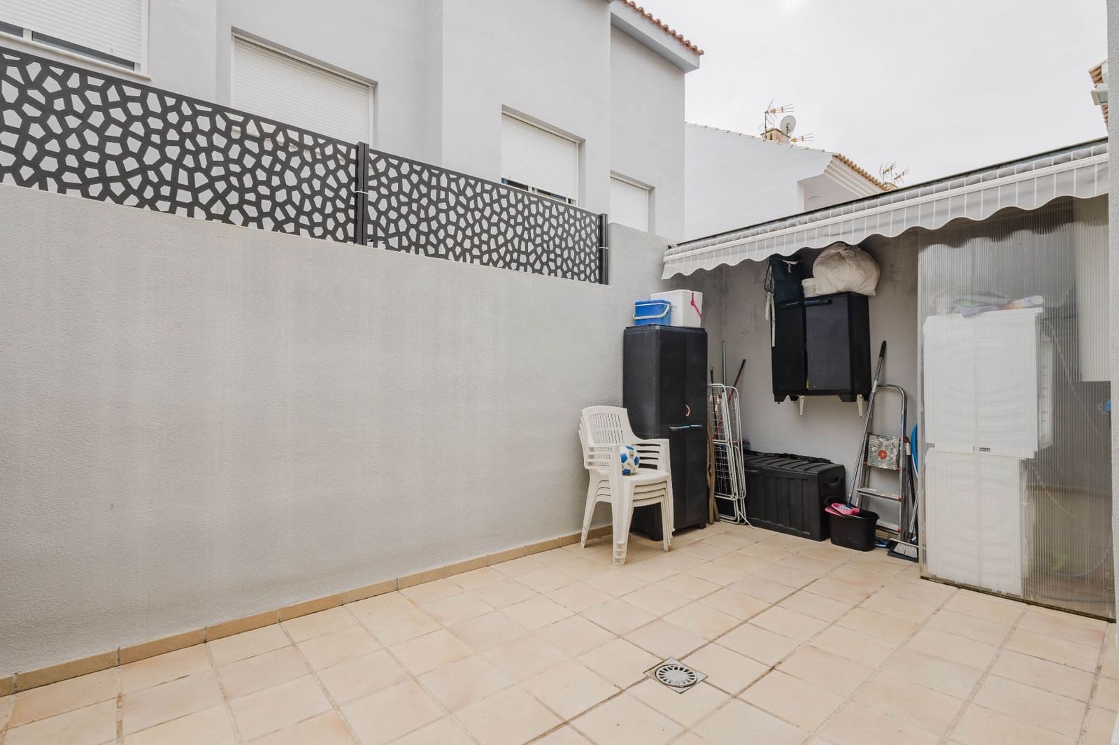 3 bedroom Townhouse for sale in Cartama with garage - € 349,900 (Ref: 10135598)