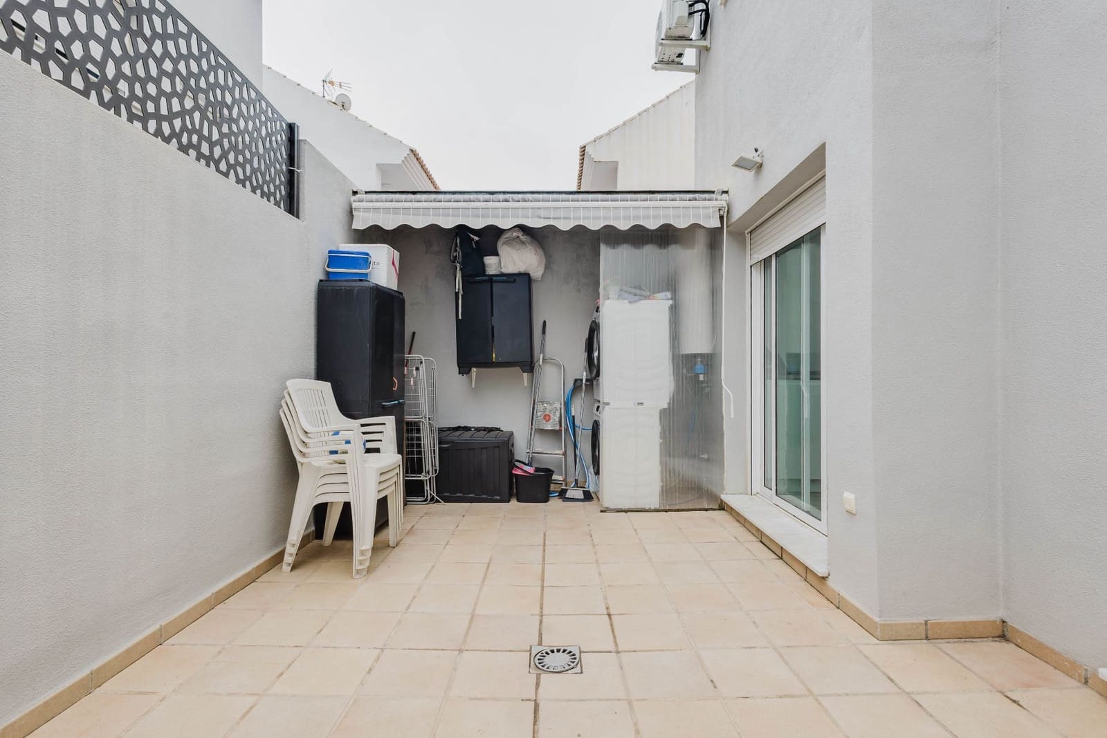 3 bedroom Townhouse for sale in Cartama with garage - € 349,900 (Ref: 10135598)