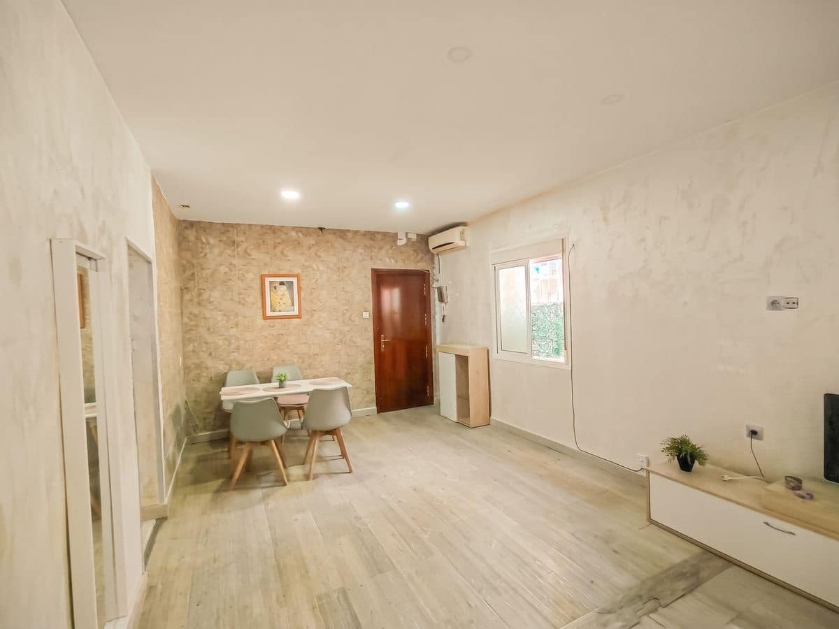 Piso de 2 habitaciones en Málaga ciudad en venta - 220.000 € (Ref: 10139100)