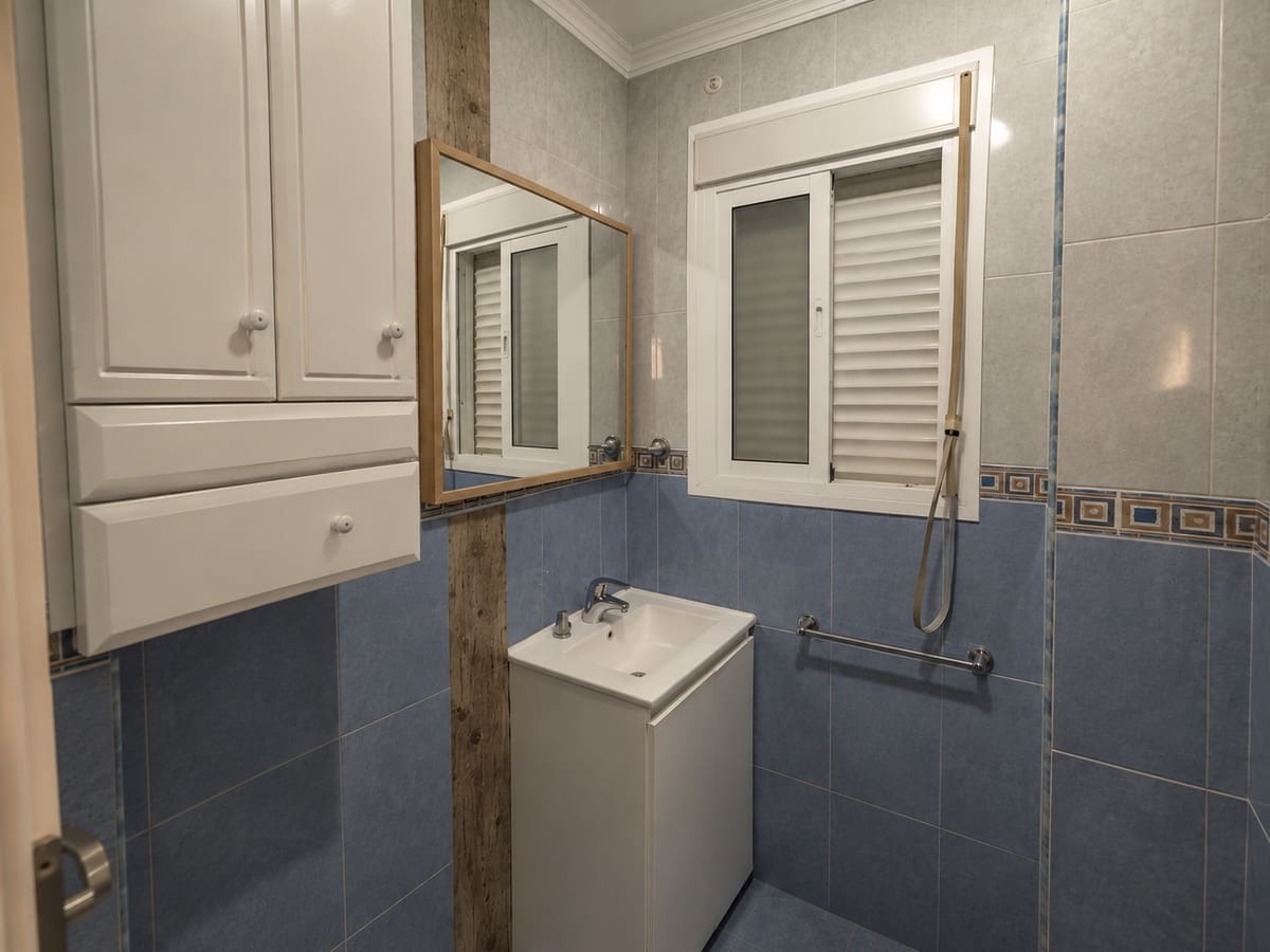 Piso de 2 habitaciones en Málaga ciudad en venta - 220.000 € (Ref: 10139100)