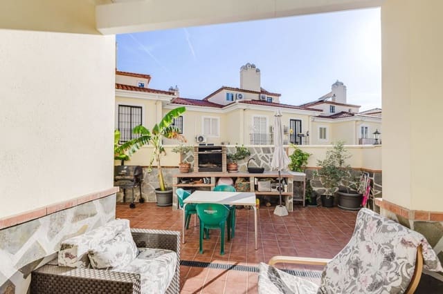 3 sovrum Villa till salu i Málaga stad med pool garage - 489 000 € (Ref: 10139101)