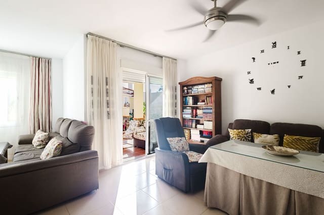 3 sovrum Villa till salu i Málaga stad med pool garage - 489 000 € (Ref: 10139101)