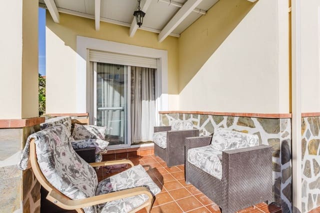 3 sovrum Villa till salu i Málaga stad med pool garage - 489 000 € (Ref: 10139101)